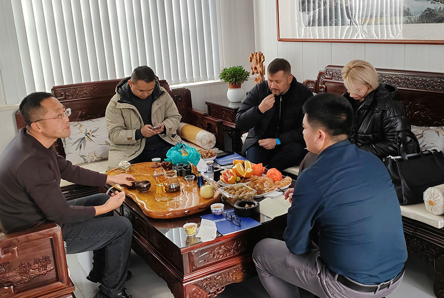 نرحب بالعملاء الروس لزيارة Haozhifeng